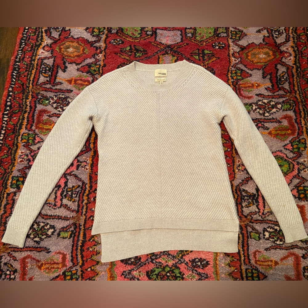 Wilfred cozy grey 100% wool sweater